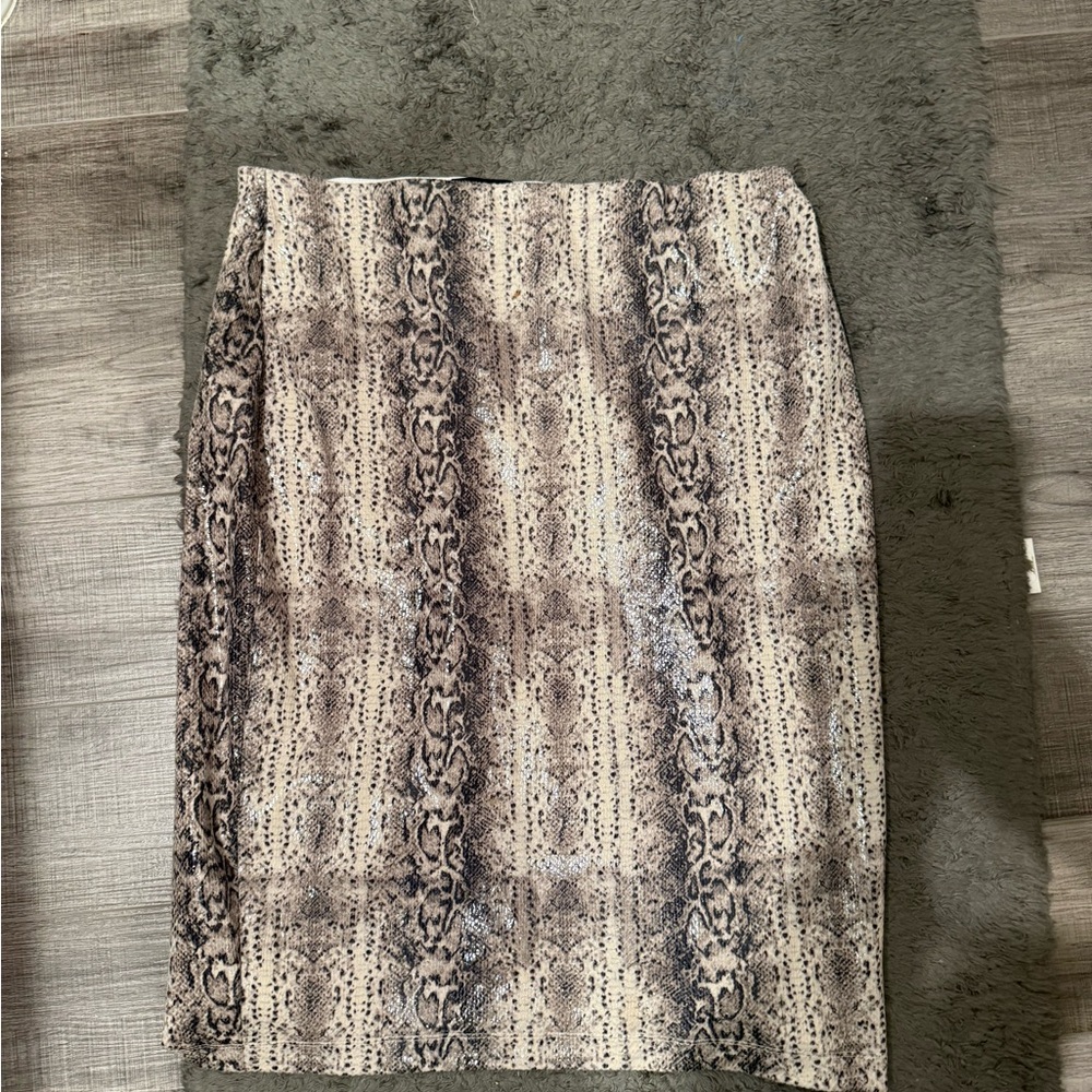 Express Elastic Snake Print Skirt